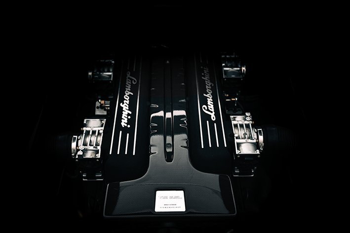Lamborghini V12