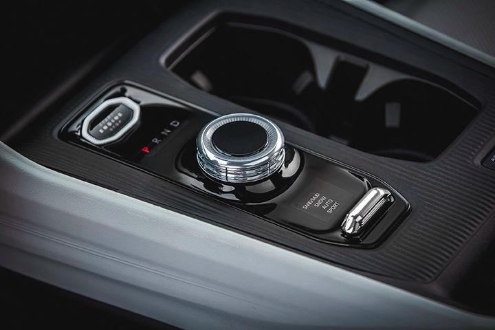 Jeep Cherokee 2026 motor híbrido