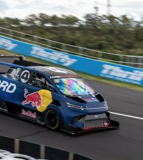 Ford SuperVan 4.2 Nürburgring récord