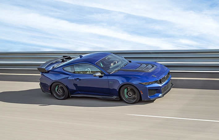 Ford Mustang Dark Horse SC
