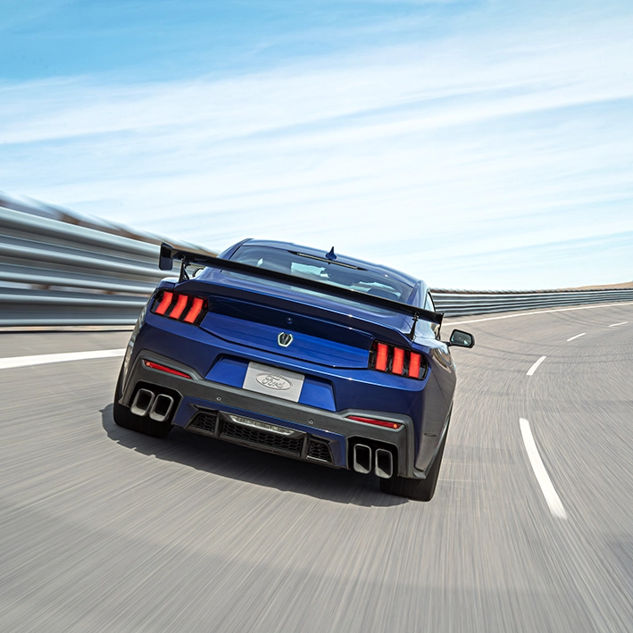 Ford Mustang Dark Horse SC