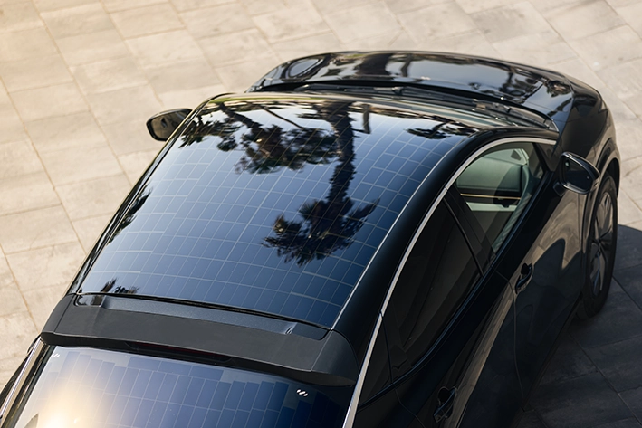 Nissan Ariya solar