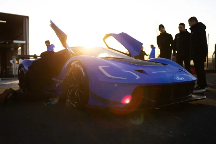 Ford-GT-Mk-IV-récord-Nürburgring