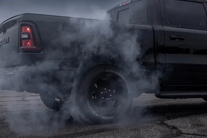 Ram 1500 HEMI V-8 2026
