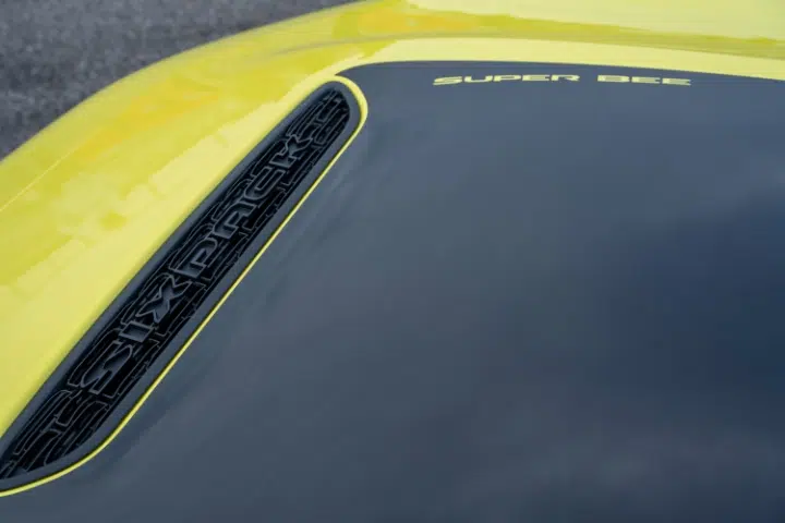Dodge Charger Super Bee 2027