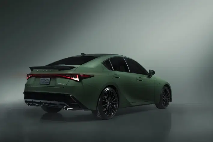 Lexus IS 2027