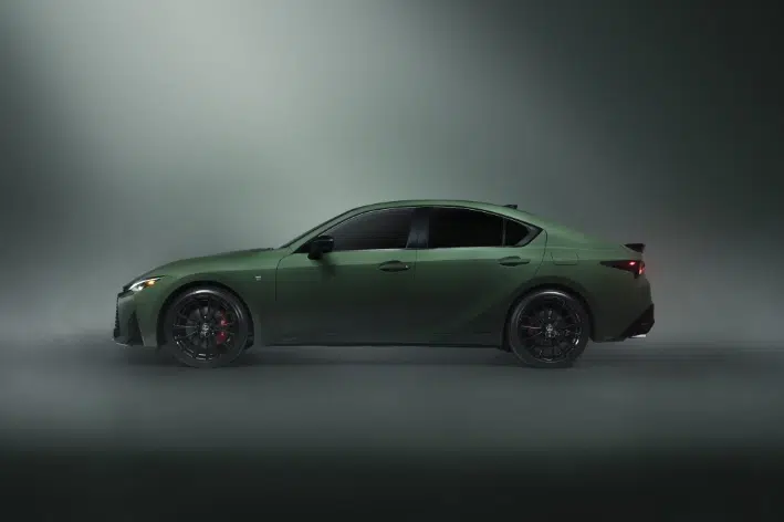 Lexus IS 2027