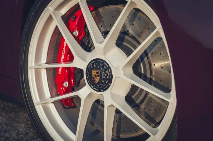 Porsche 911 Carrera S manual 2026