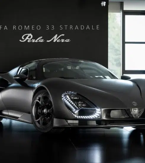 Alfa Romeo 33 Stradale Perla Nera
