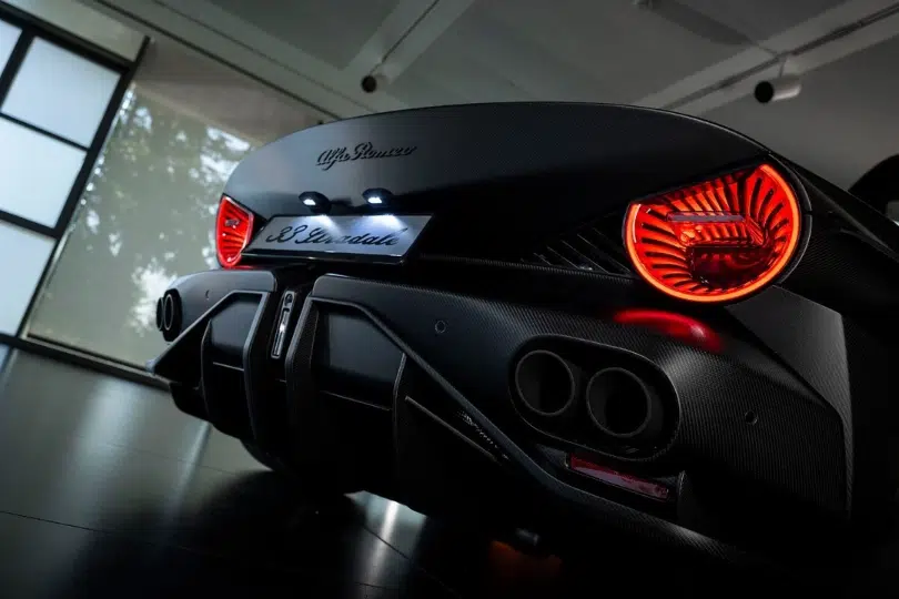 Alfa Romeo 33 Stradale Perla Nera