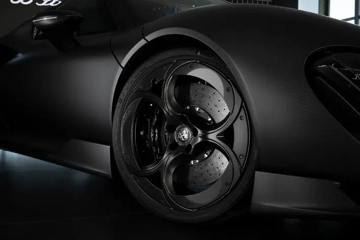 Alfa Romeo 33 Stradale Perla Nera